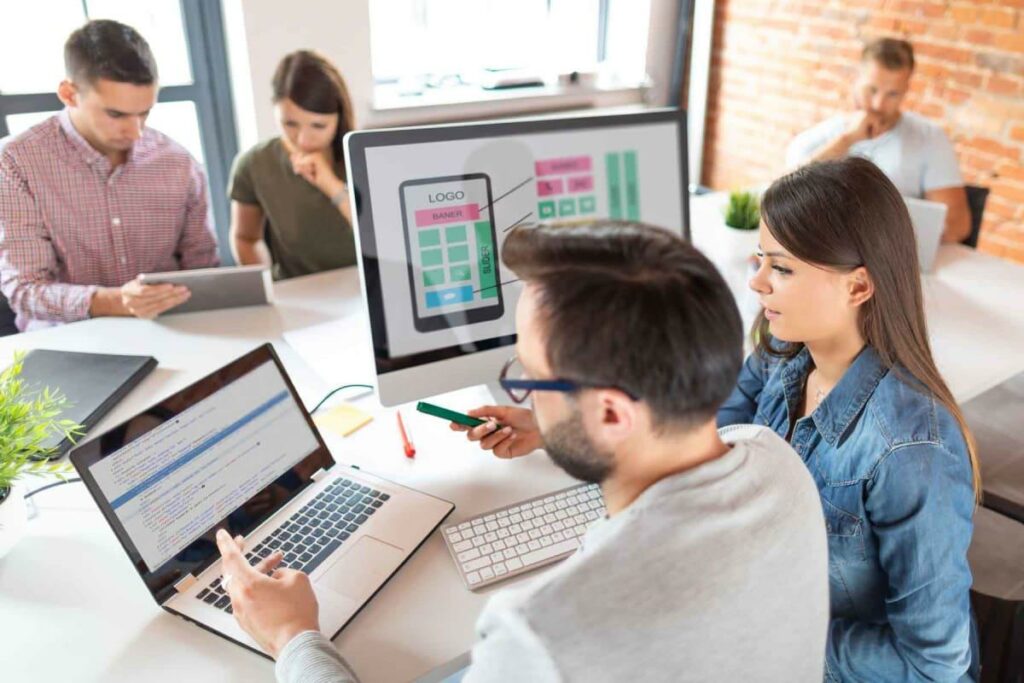 Équipe d'une agence web en Tunisie